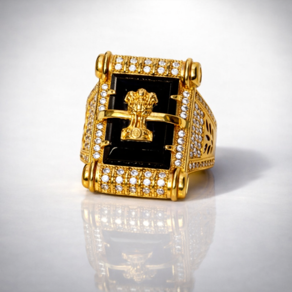 BLACK STONE SATYMEV RING GOLD PLATED