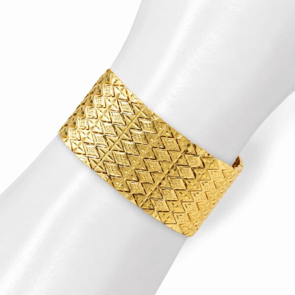 BUY CUTE GOLD PLATED BRACELET FOR MEN'S