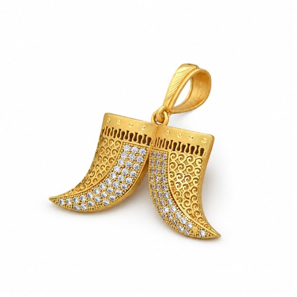 1 GRAM GOLD PLATED DUAL LION NAIL WITH DIOMOND FABULOUS PENDANT