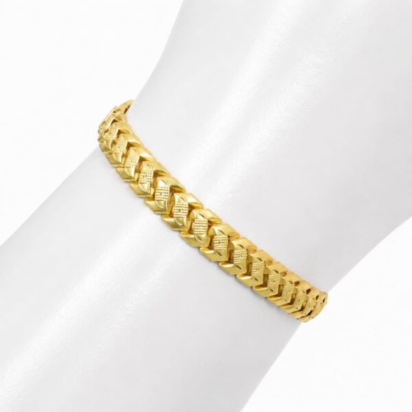 BY CUTE GOLD PLATED BRACLET